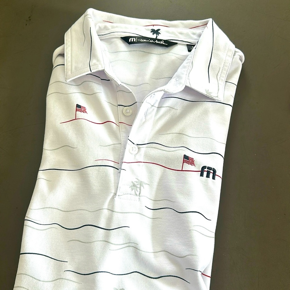 Travis Matthew golf polo in size s